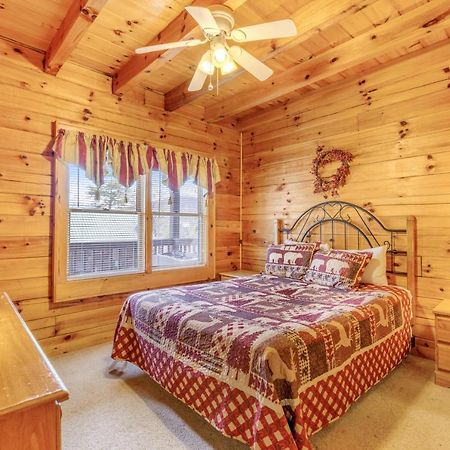 Villa Papaw'S Bear Den à Pigeon Forge Extérieur photo