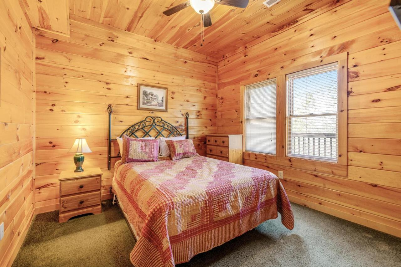 Villa Papaw'S Bear Den à Pigeon Forge Extérieur photo