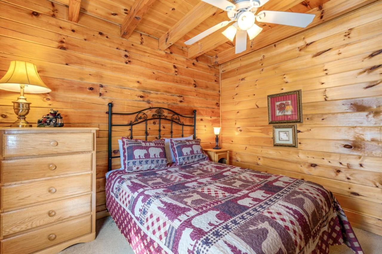 Villa Papaw'S Bear Den à Pigeon Forge Extérieur photo