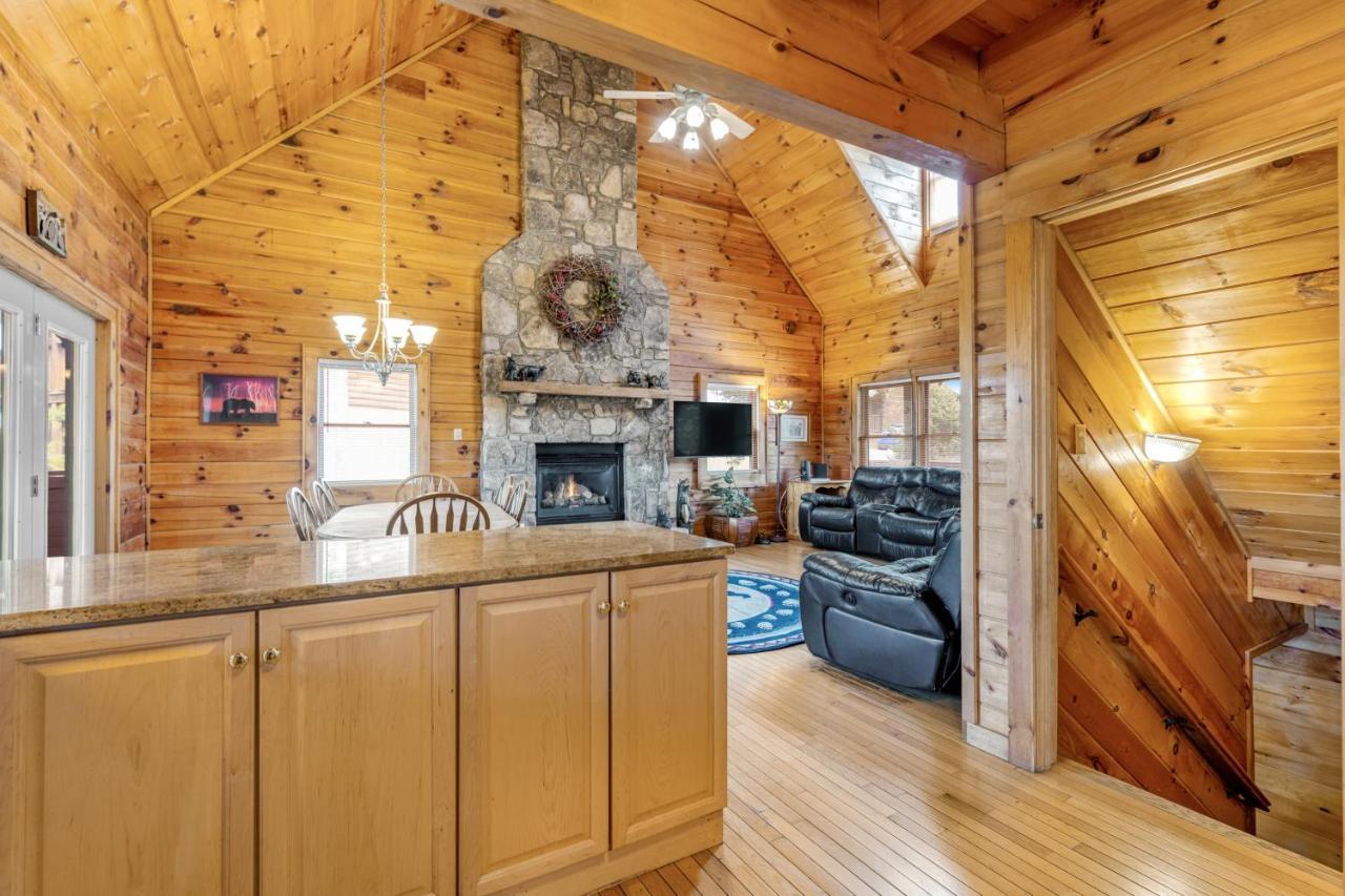 Villa Papaw'S Bear Den à Pigeon Forge Extérieur photo