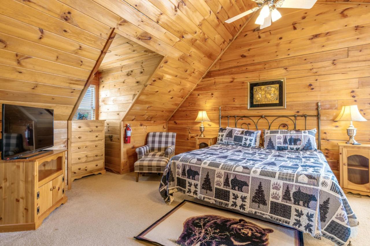Villa Papaw'S Bear Den à Pigeon Forge Extérieur photo